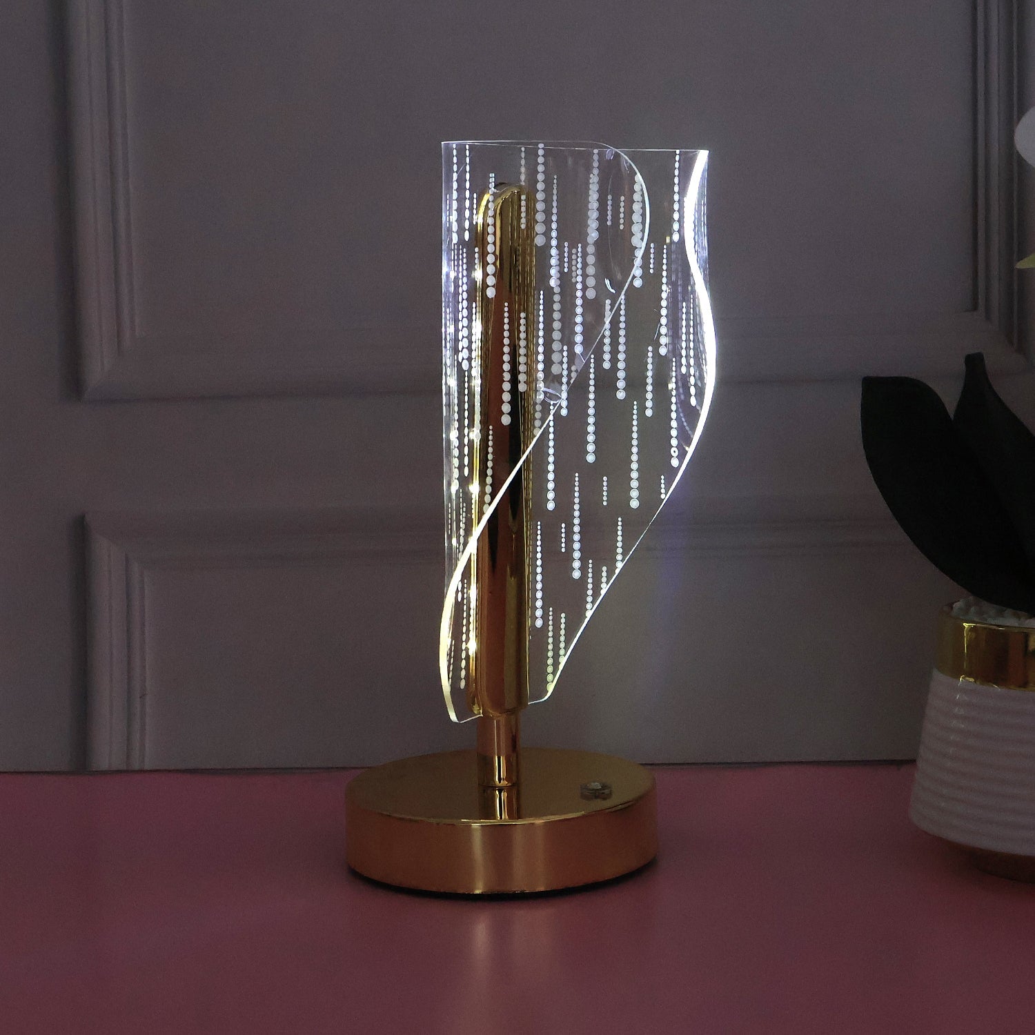 Modern Crystal LED Table Lamp (1 Pc) Modern Crystal LED Table Lamp (1 Pc)